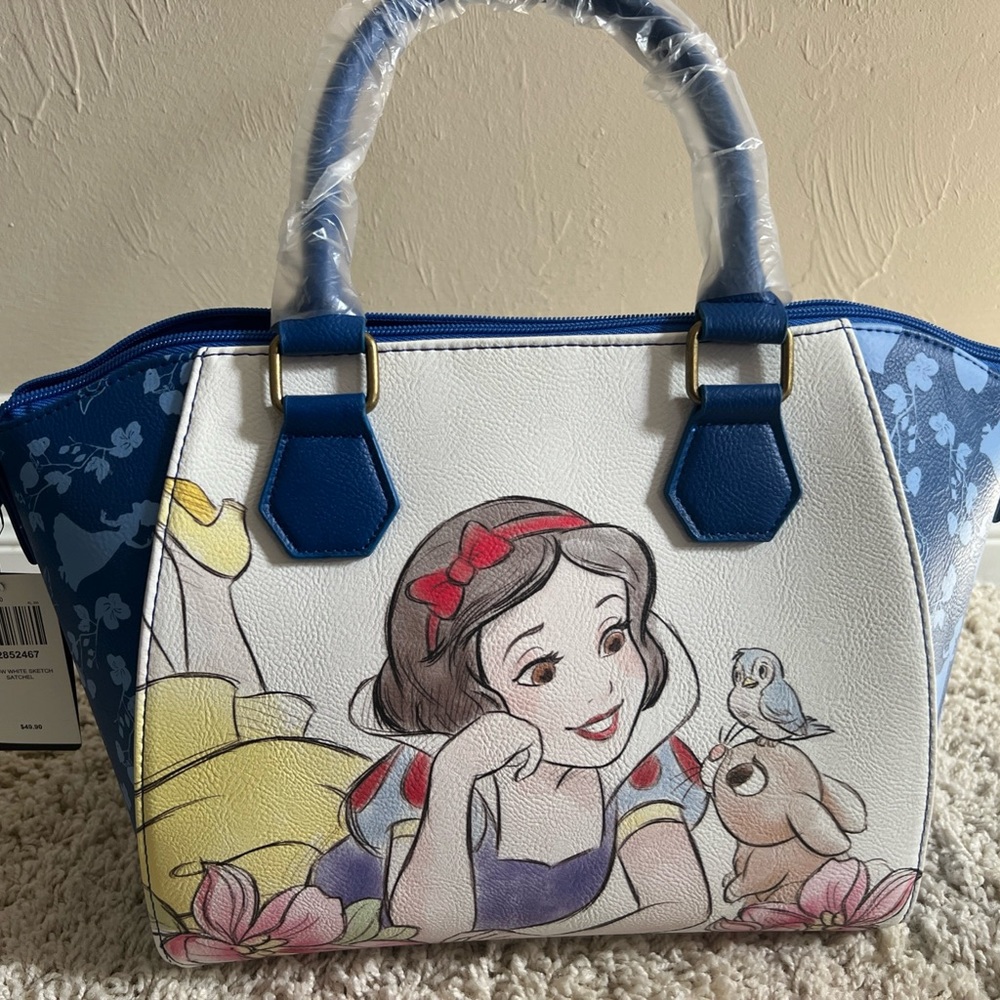 New with Tags Disney Snow White Loungefly Satchel